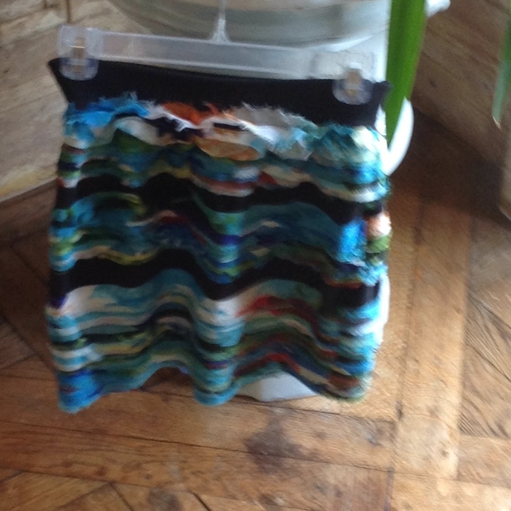 Skirt - Picture 3 of 4